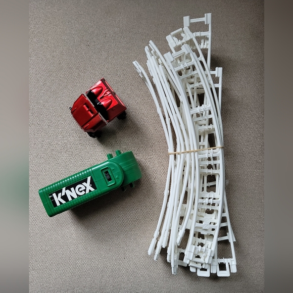 K'NEX Rollercoaster Bundle (Red Rollercoaster Car, Tracks and Motor) - Picture 1 of 5